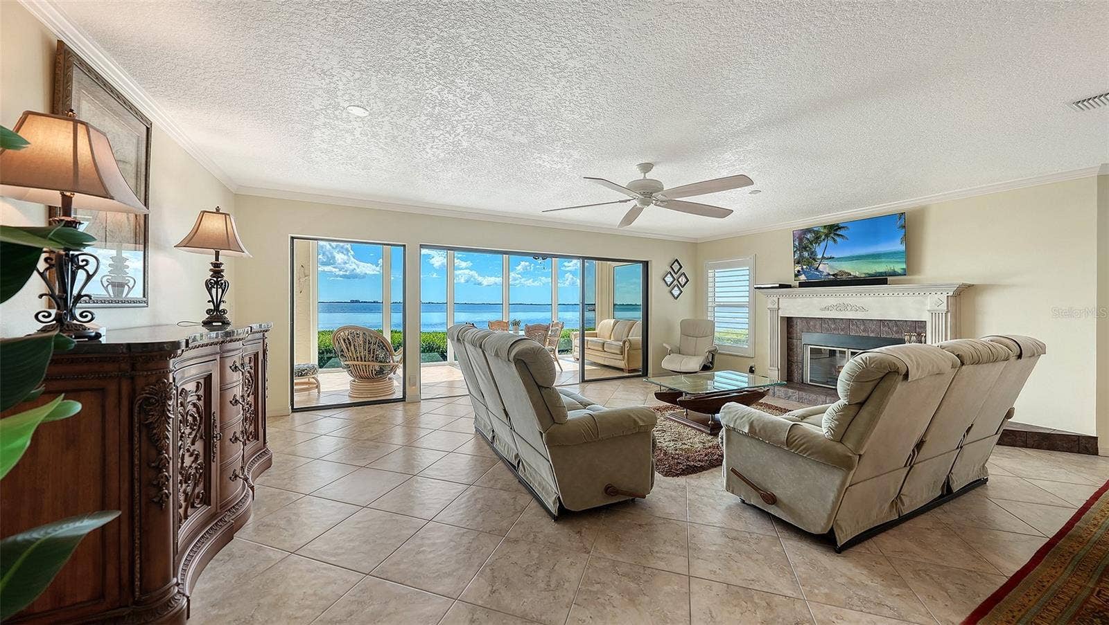 4533 BAY CLUB DRIVE, #11, Bradenton, FL 34210 4533 BAY CLUB DRIVE, #11, Bradenton, FL 34210