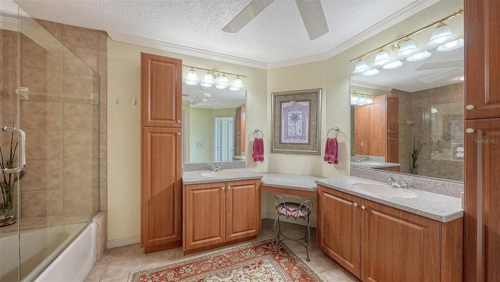 4533 BAY CLUB DRIVE, #11, Bradenton, FL 34210 4533 BAY CLUB DRIVE, #11, Bradenton, FL 34210