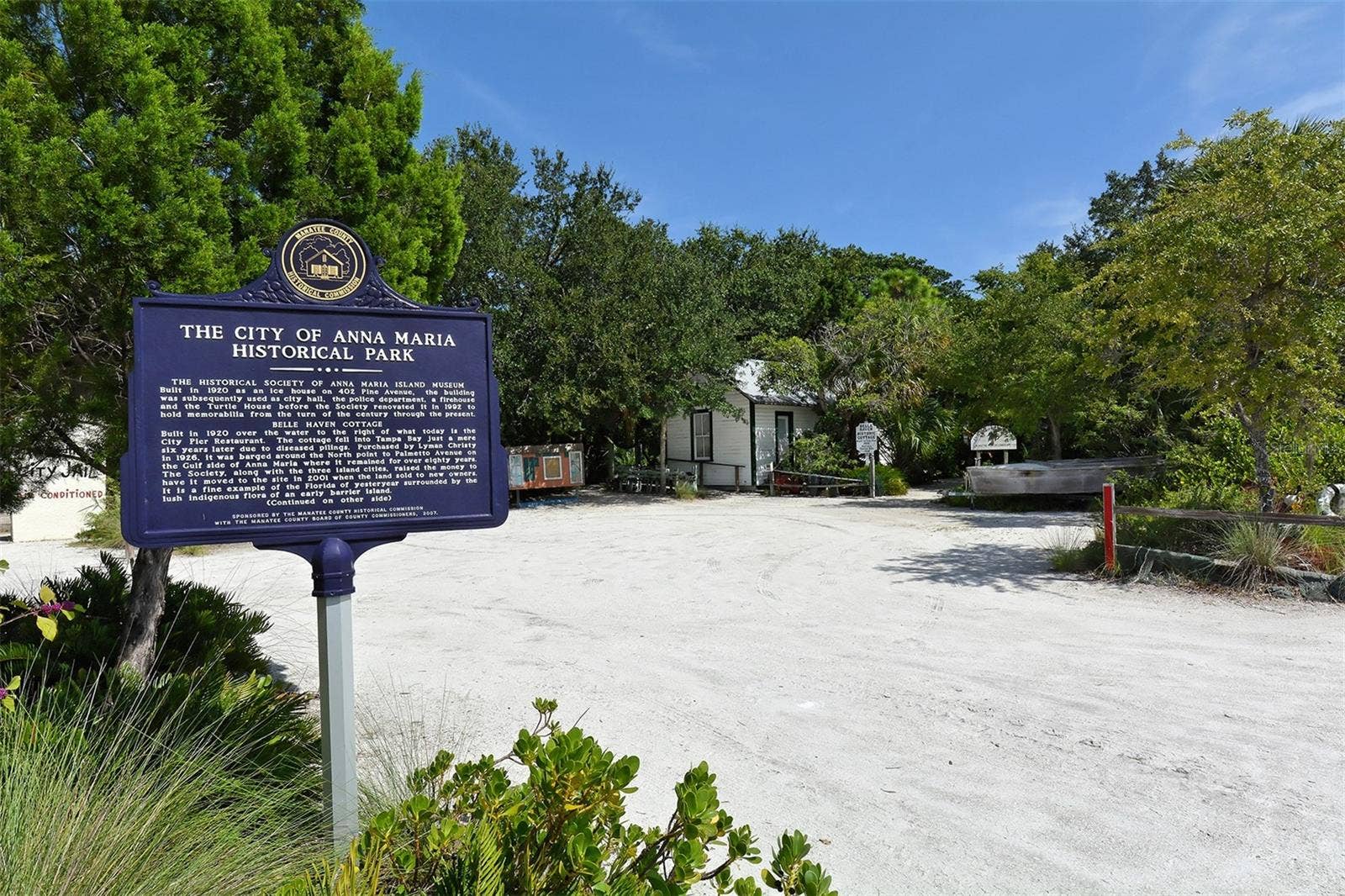 4533 BAY CLUB DRIVE, #11, Bradenton, FL 34210 4533 BAY CLUB DRIVE, #11, Bradenton, FL 34210