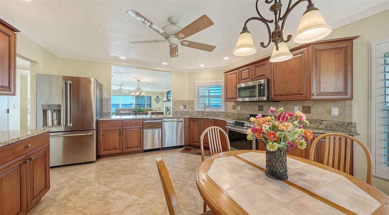 4533 BAY CLUB DRIVE, #11, Bradenton, FL 34210 4533 BAY CLUB DRIVE, #11, Bradenton, FL 34210