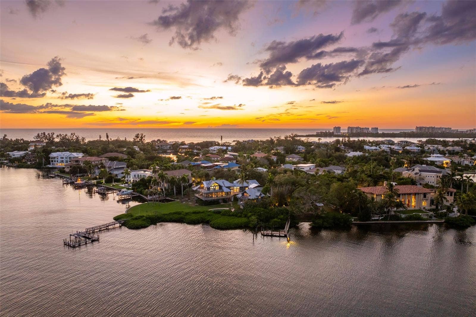 4196 ROBERTS POINT CIRCLE, Sarasota, FL 34242