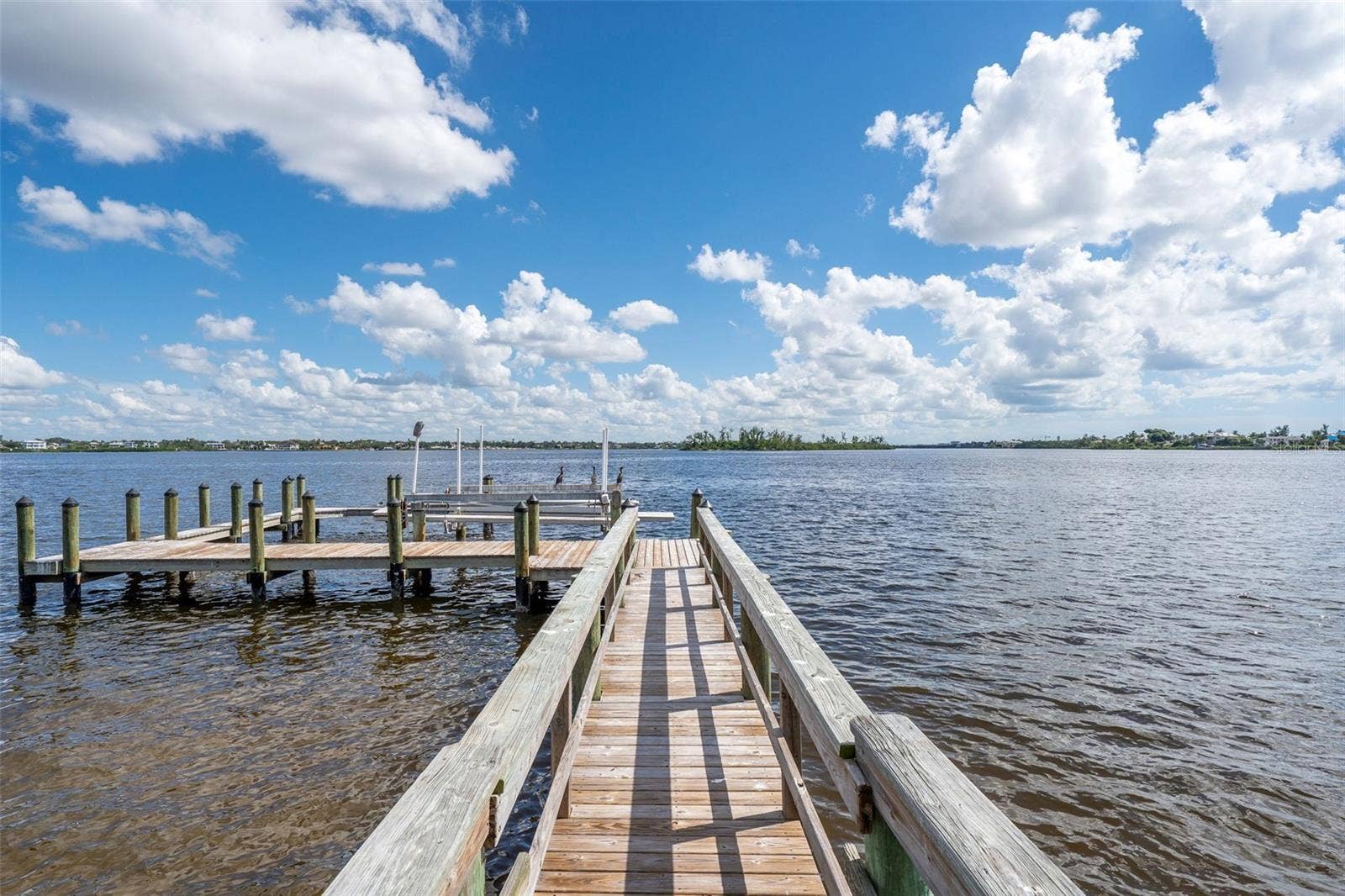 4196 ROBERTS POINT CIRCLE, Sarasota, FL 34242