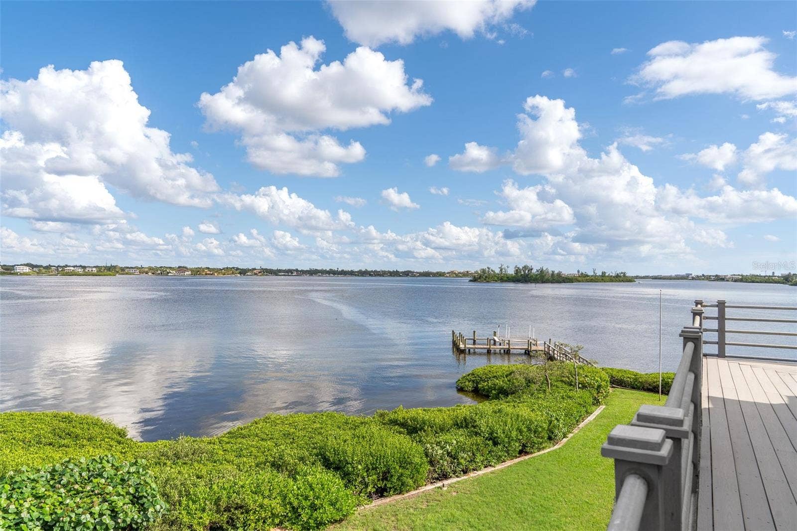 4196 ROBERTS POINT CIRCLE, Sarasota, FL 34242