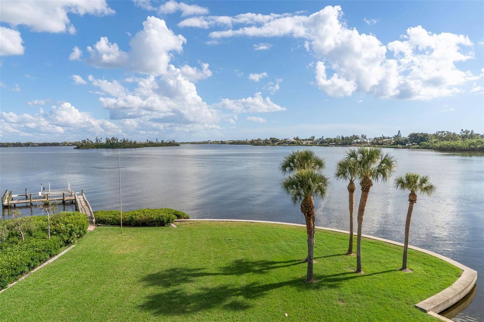 4196 ROBERTS POINT CIRCLE, Sarasota, FL 34242