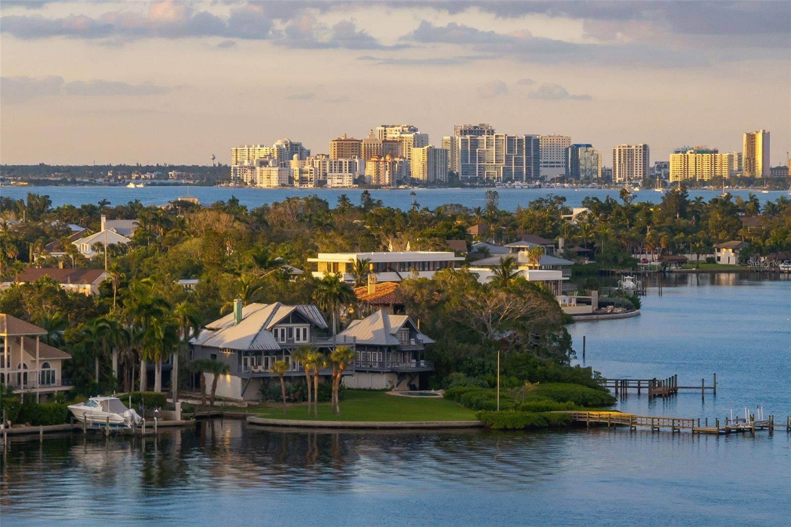 4196 ROBERTS POINT CIRCLE, Sarasota, FL 34242