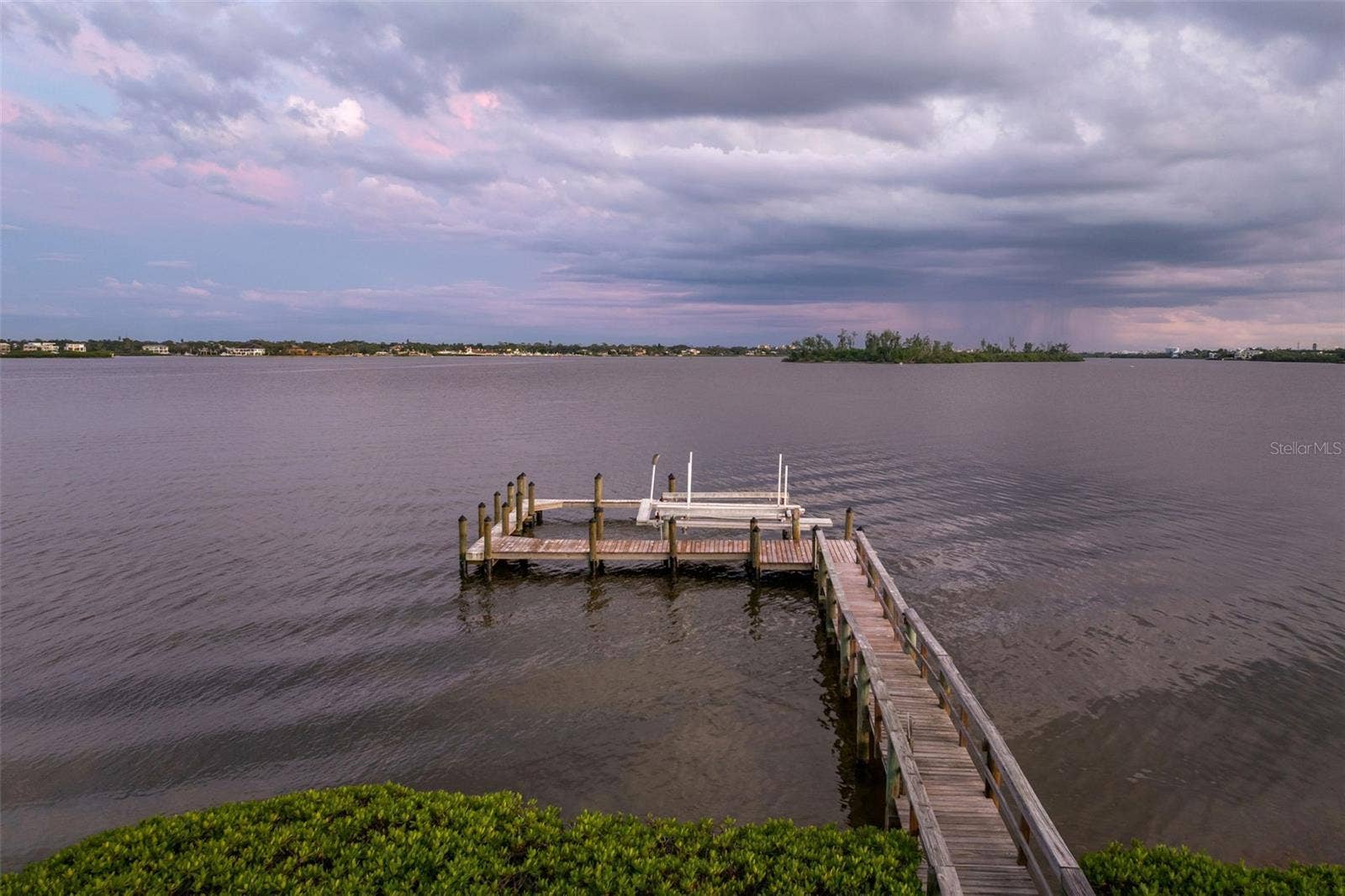 4196 ROBERTS POINT CIRCLE, Sarasota, FL 34242