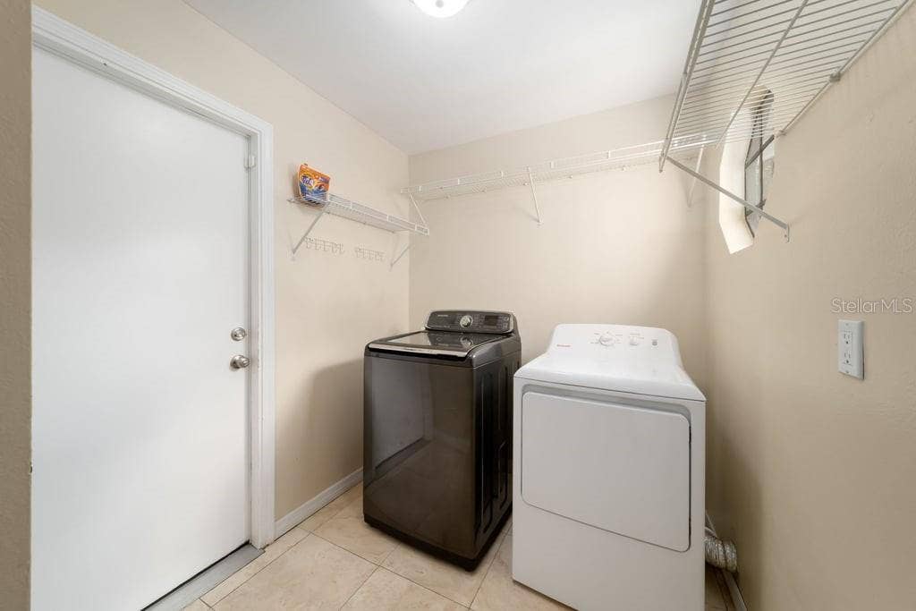 4119 MORELAND DRIVE, Valrico, FL 33596 Inside laundry room