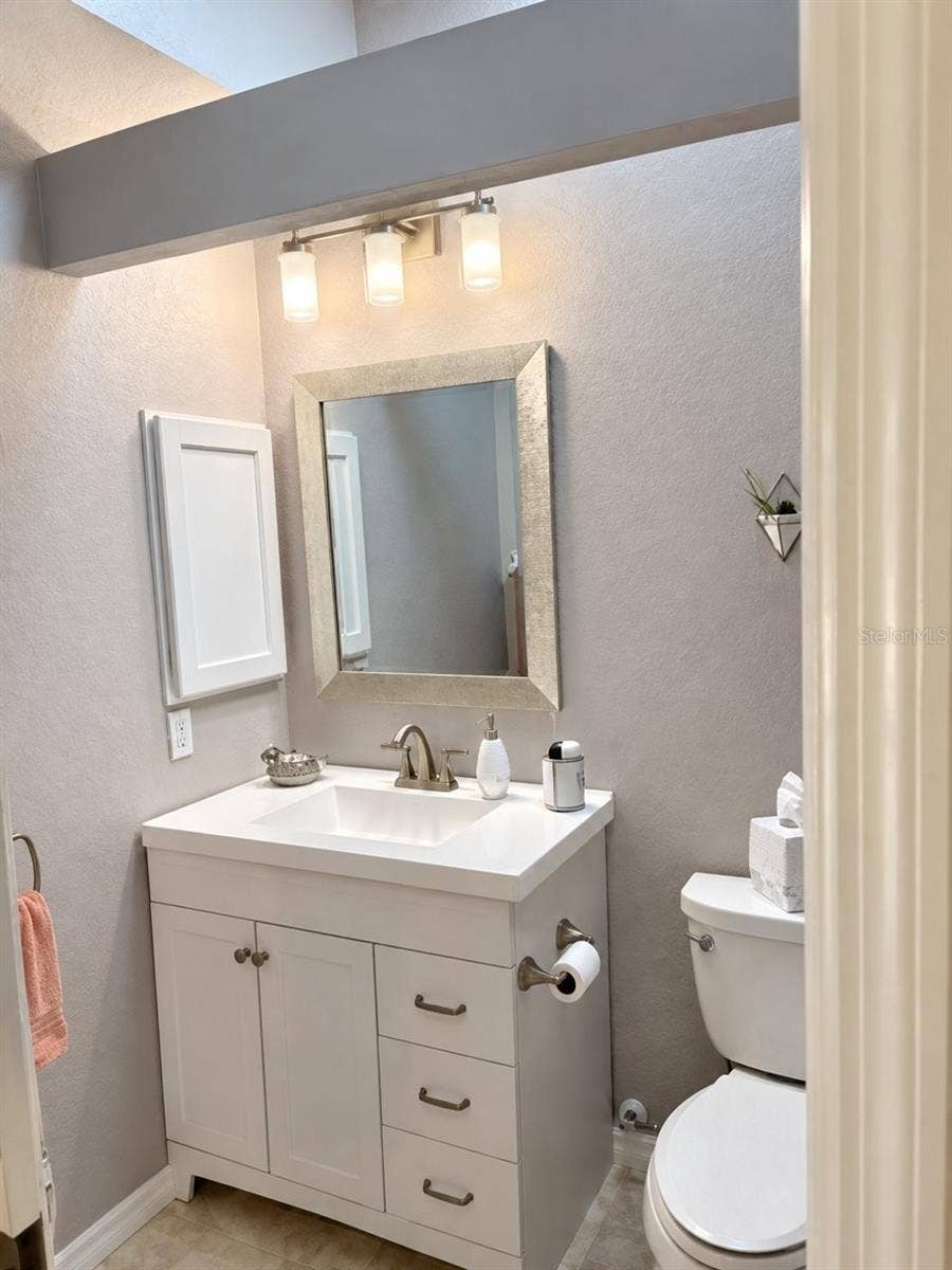 393 VISTA WOOD DRIVE, Venice, FL 34293 393 VISTA WOOD DRIVE, Venice, FL 34293