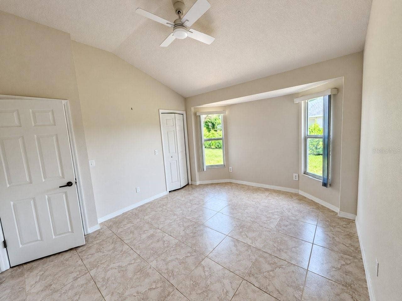 393 VISTA WOOD DRIVE, Venice, FL 34293 393 VISTA WOOD DRIVE, Venice, FL 34293