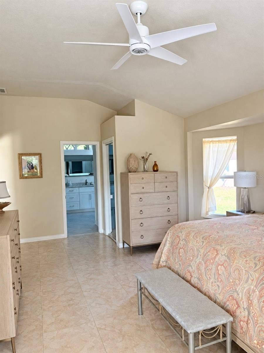 393 VISTA WOOD DRIVE, Venice, FL 34293 393 VISTA WOOD DRIVE, Venice, FL 34293