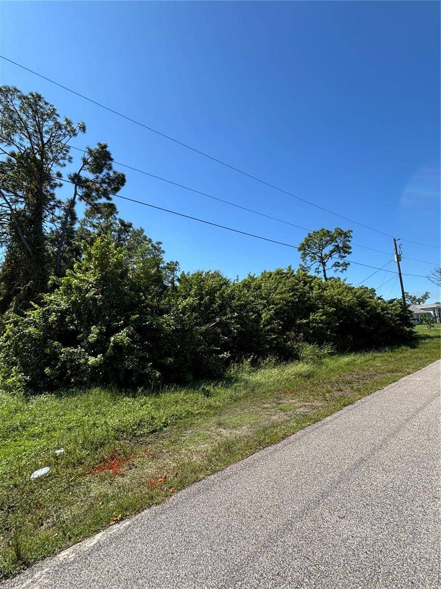 WENONA DRIVE, North Port, FL 34288 WENONA DRIVE, North Port, FL 34288
