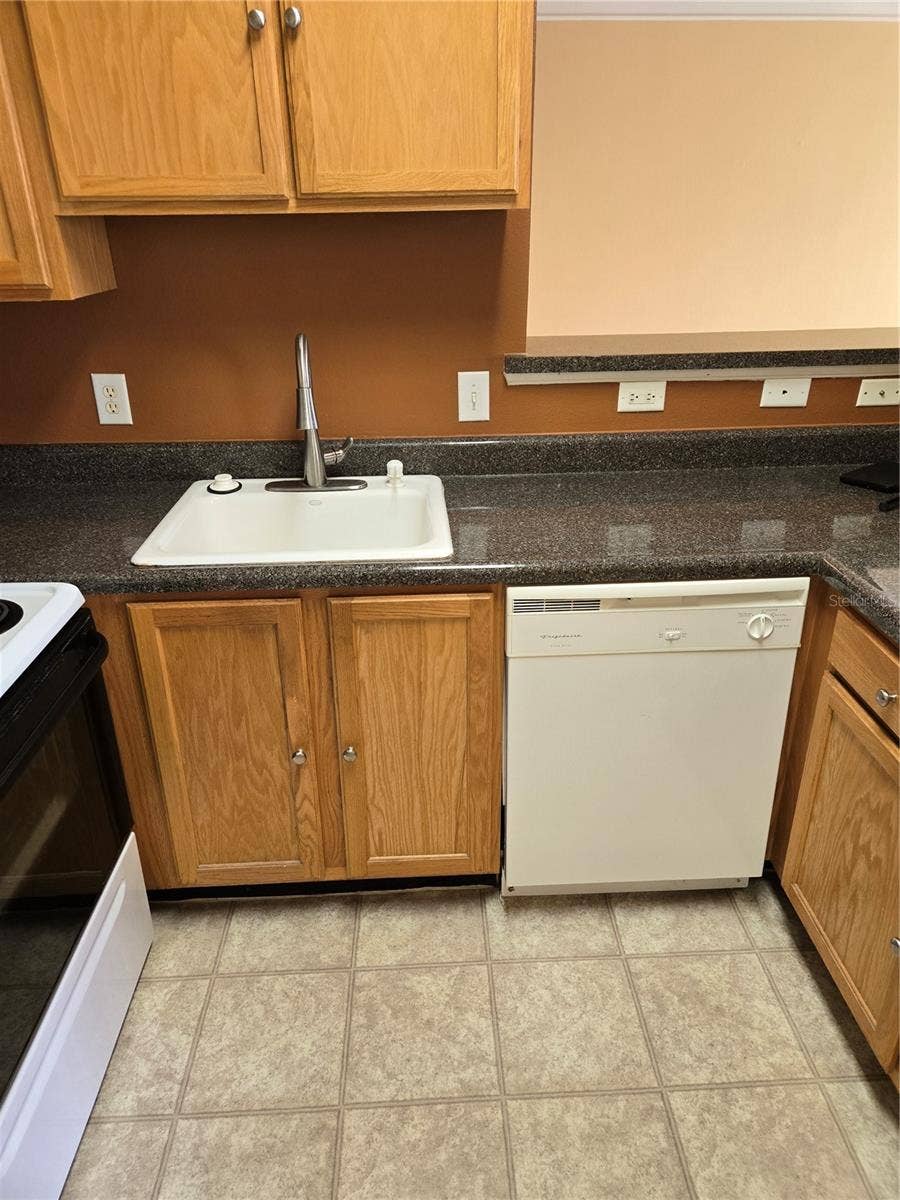 4802 51 STREET W, #1212, Bradenton, FL 34210 4802 51 STREET W, #1212, Bradenton, FL 34210