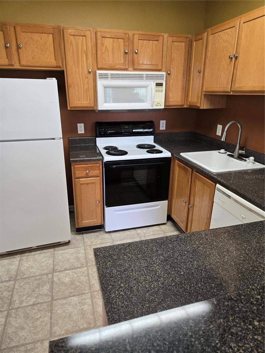 4802 51 STREET W, #1212, Bradenton, FL 34210 4802 51 STREET W, #1212, Bradenton, FL 34210