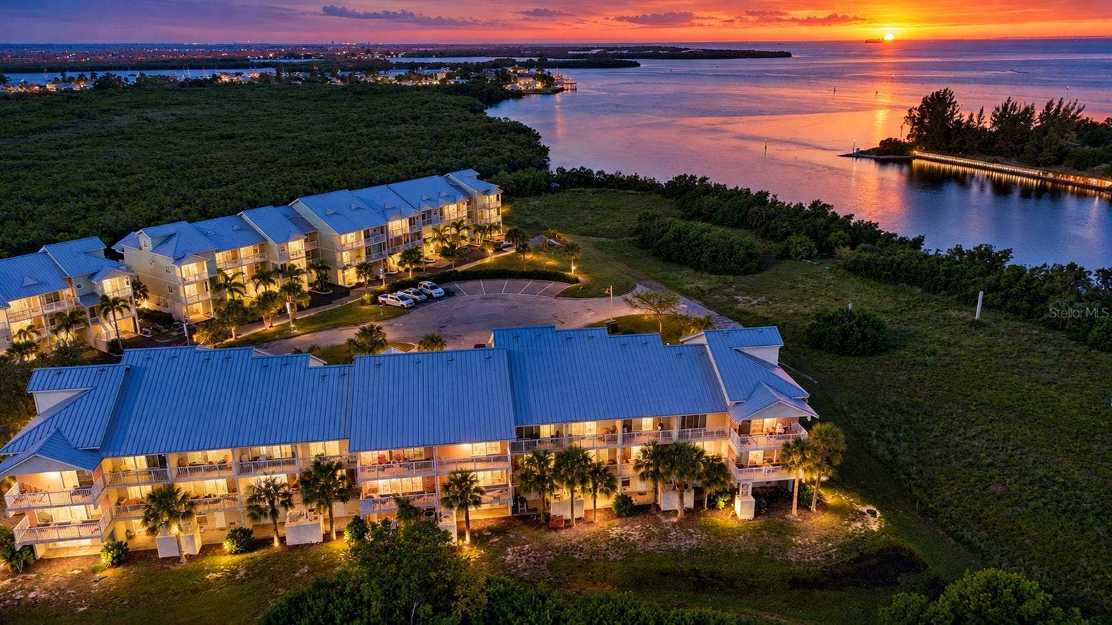 3271 MANGROVE POINT, Ruskin, FL 33570