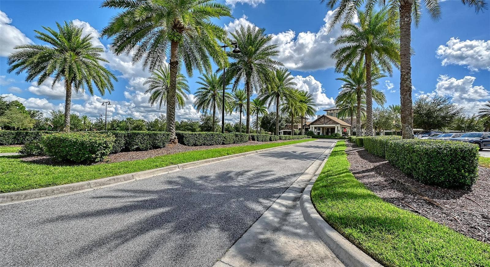 6827 GOSPORT COVE, Bradenton, FL 34202 Entrance to the Beautiful Del Webb Club House.