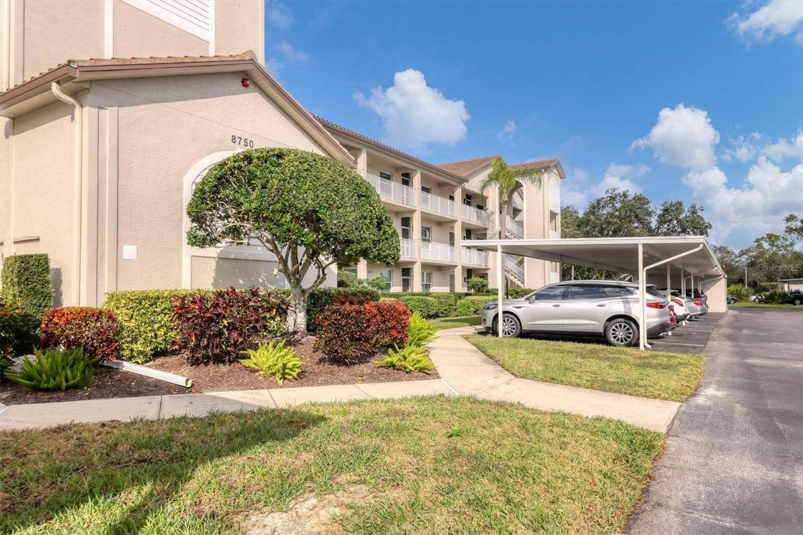 8750 OLDE HICKORY AVENUE, #9209, Sarasota, FL 34238
