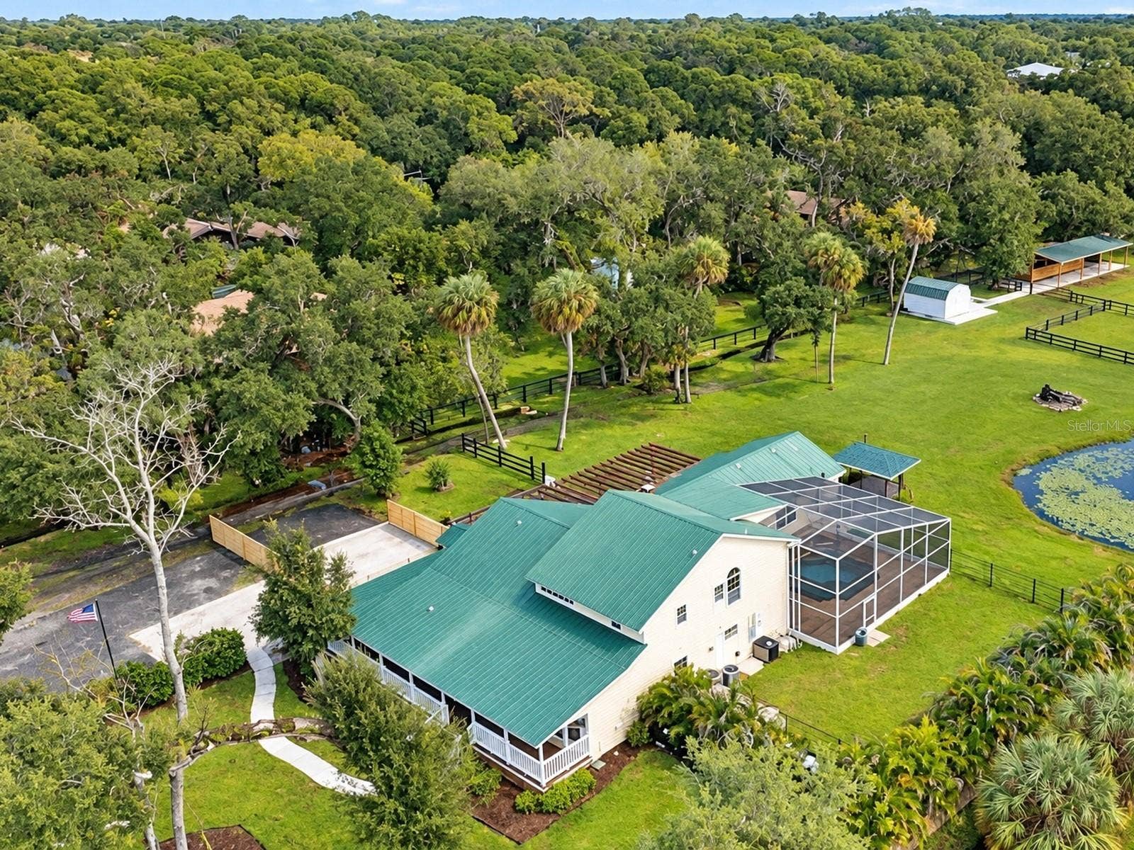 3705 65TH STREET E, Bradenton, FL 34208 3705 65TH STREET E, Bradenton, FL 34208