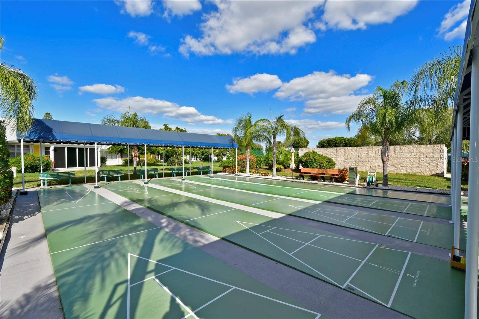 4605 LEXINGTON CIRCLE, Bradenton, FL 34210 Mt Vernon clubhouse shuffleboard courts