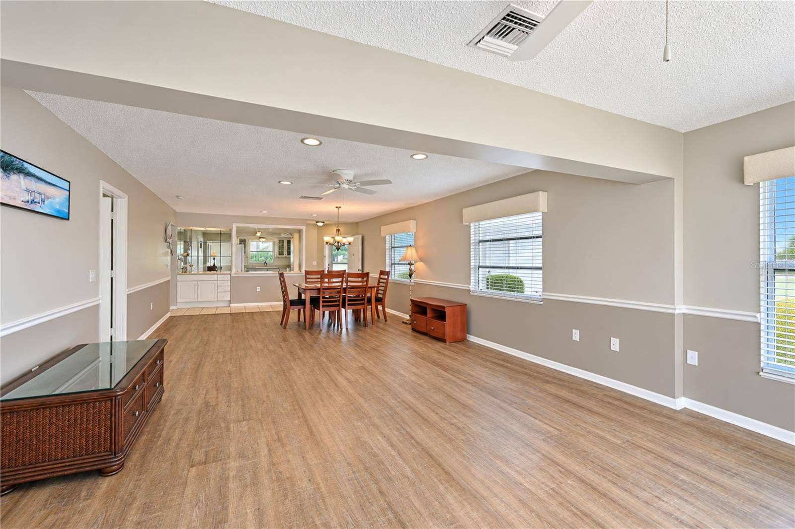 4605 LEXINGTON CIRCLE, Bradenton, FL 34210 4605 LEXINGTON CIRCLE, Bradenton, FL 34210