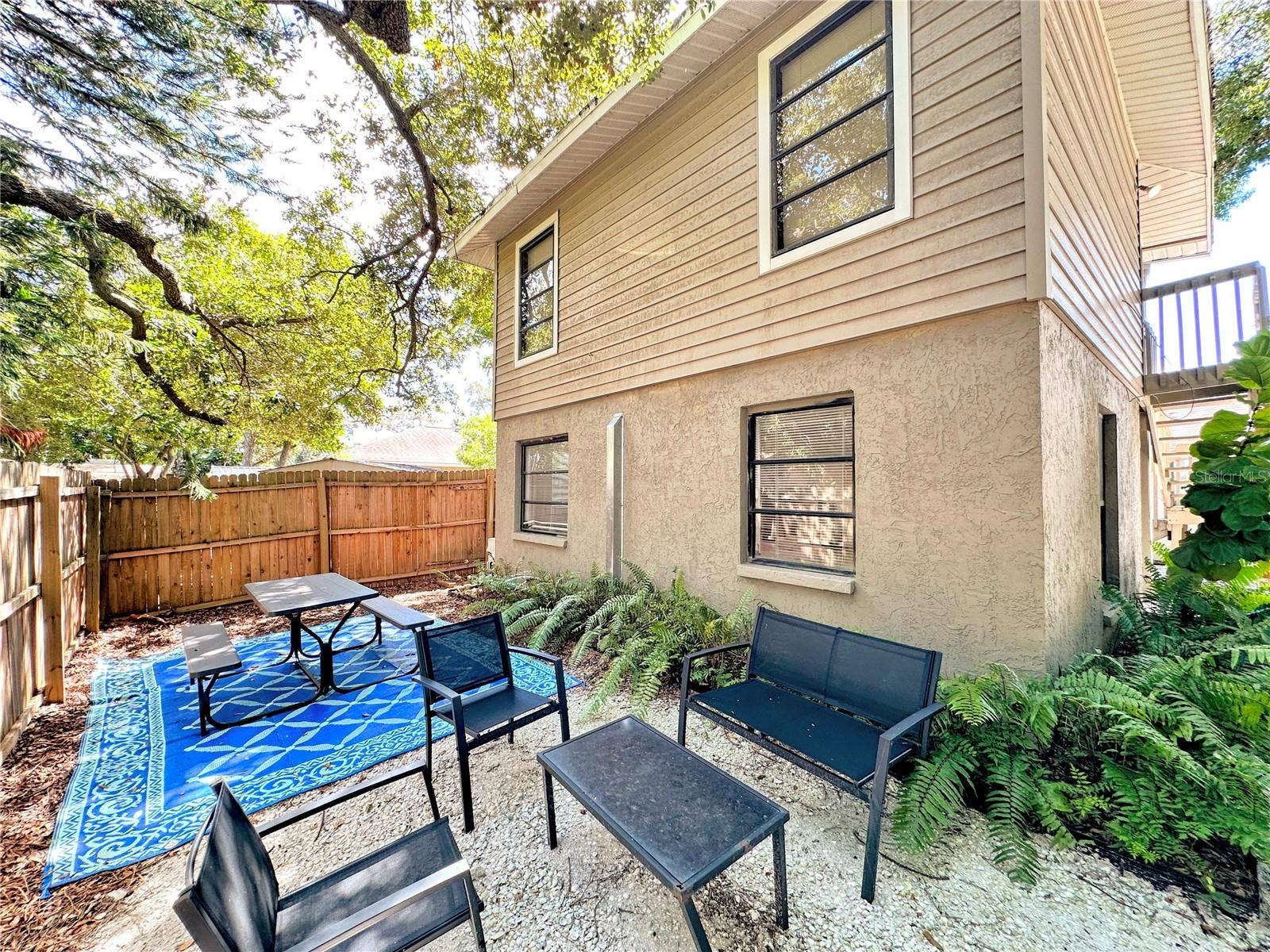4711 HOLLINGSWORTH AVENUE, Sarasota, FL 34233 4711 HOLLINGSWORTH AVENUE, Sarasota, FL 34233