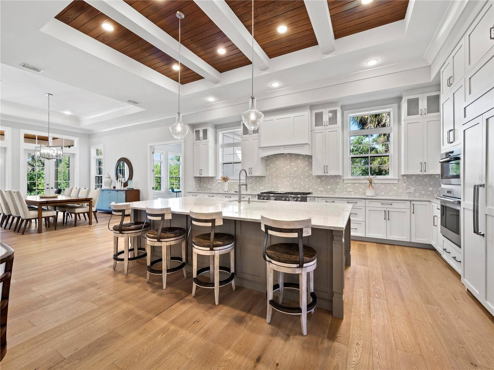 7200 MELALEUCA WAY, Sarasota, FL 34242 7200 MELALEUCA WAY, Sarasota, FL 34242