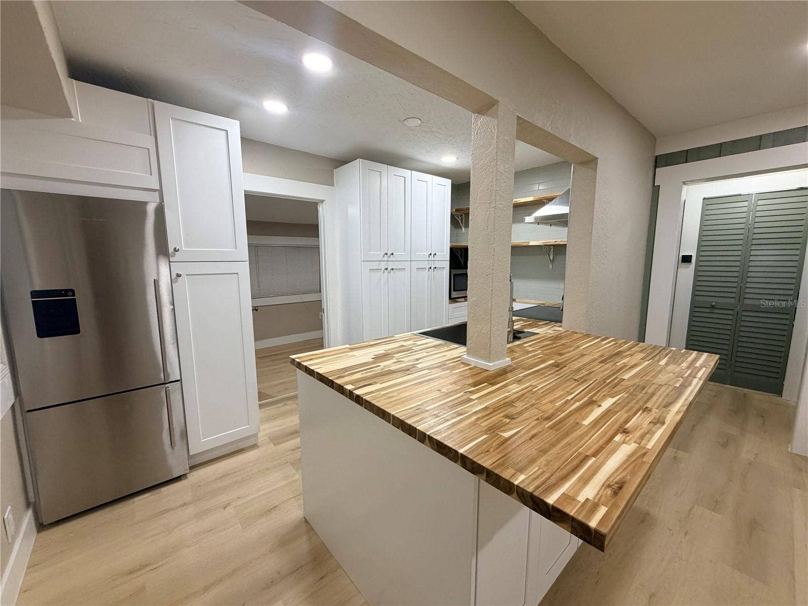 1617 43RD STREET S, St Petersburg, FL 33711
