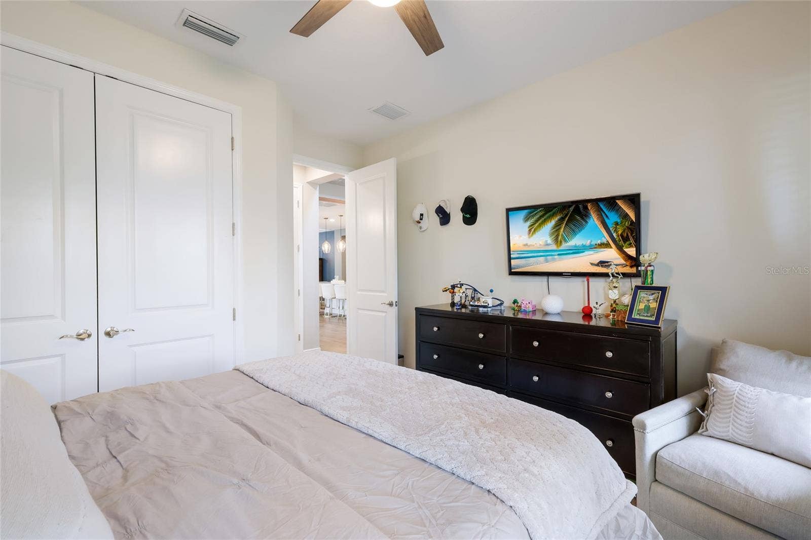 2210 WOODLEAF HAMMOCK COURT, Lakewood Ranch, FL 34211 2210 WOODLEAF HAMMOCK COURT, Lakewood Ranch, FL 34211