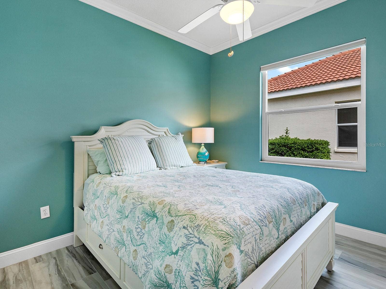 5948 SANDSTONE AVENUE, Sarasota, FL 34243 5948 SANDSTONE AVENUE, Sarasota, FL 34243