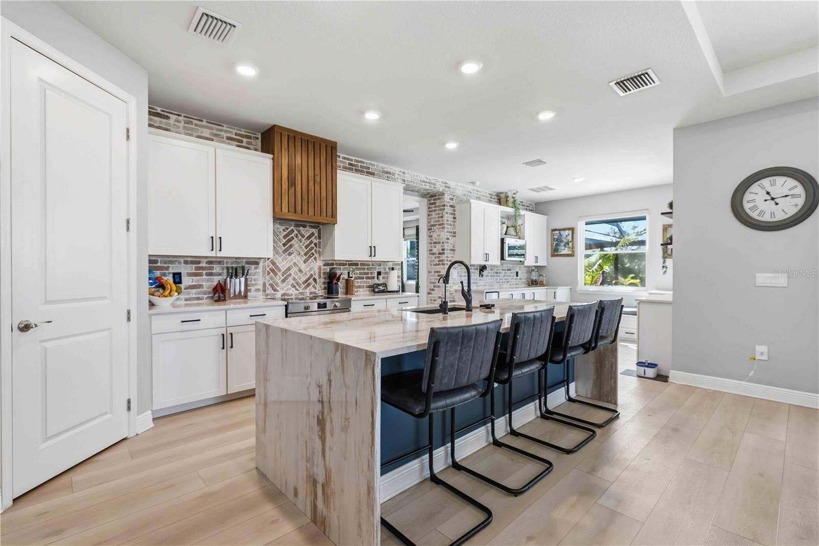 17604 BARLEY DRIVE, Lakewood Ranch, FL 34211 17604 BARLEY DRIVE, Lakewood Ranch, FL 34211