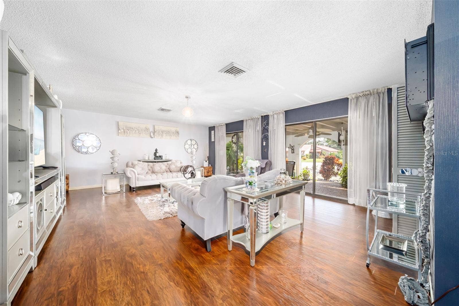 7236 LAS CASAS DR, Sarasota, FL 34243 7236 LAS CASAS DR, Sarasota, FL 34243