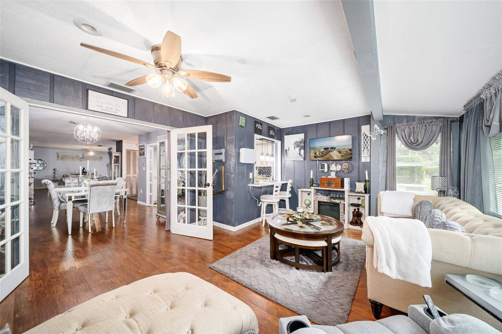 7236 LAS CASAS DR, Sarasota, FL 34243 7236 LAS CASAS DR, Sarasota, FL 34243