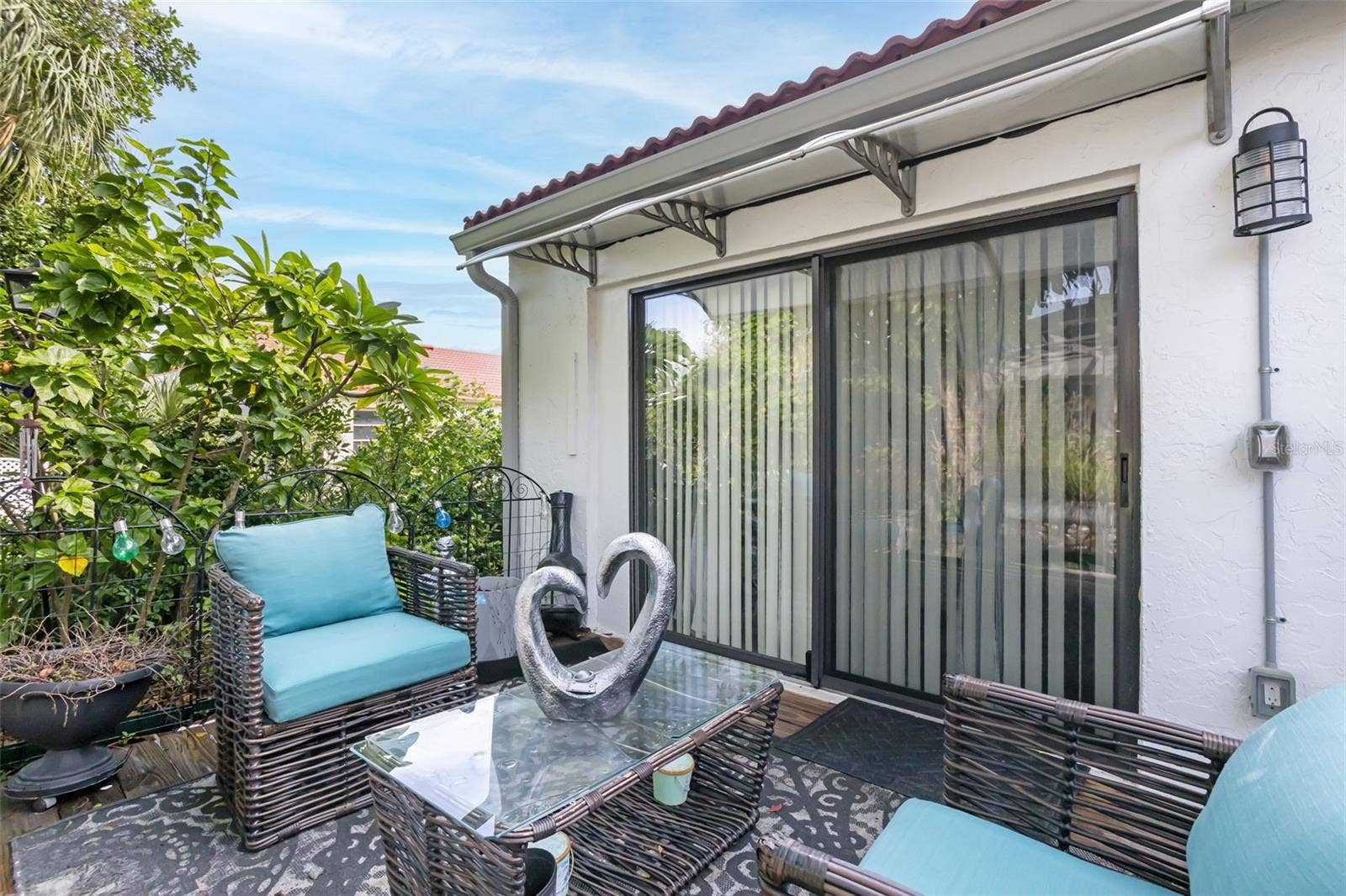 7236 LAS CASAS DR, Sarasota, FL 34243 7236 LAS CASAS DR, Sarasota, FL 34243