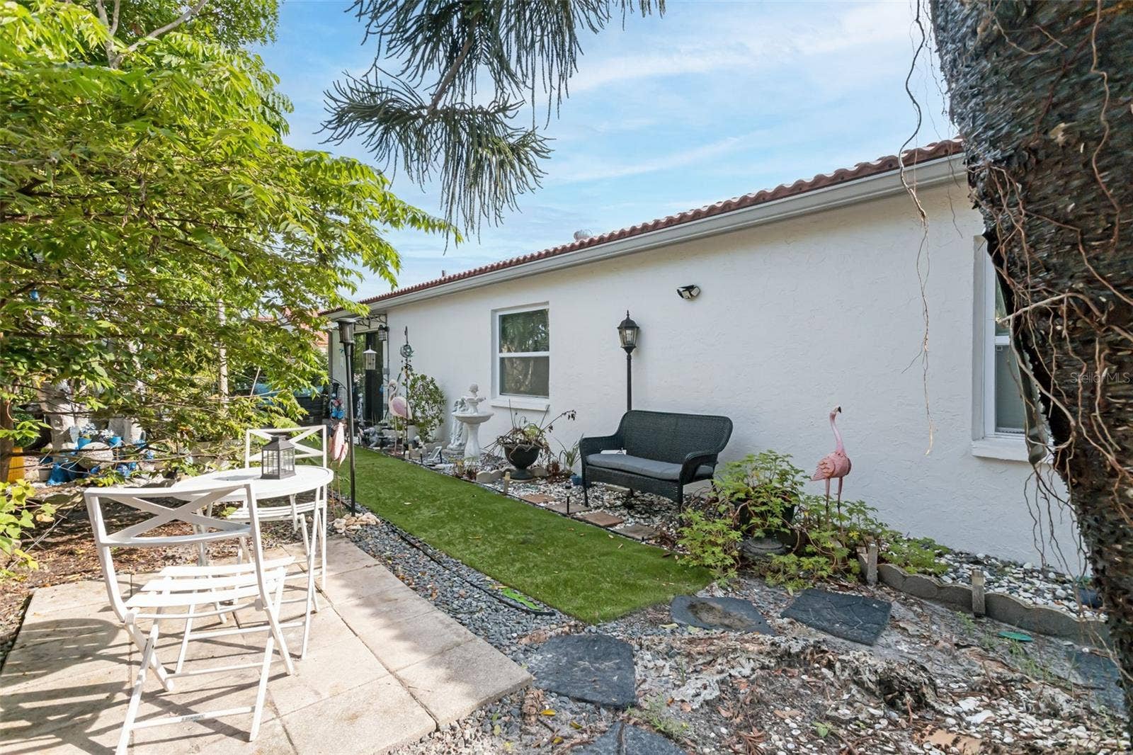 7236 LAS CASAS DR, Sarasota, FL 34243 7236 LAS CASAS DR, Sarasota, FL 34243