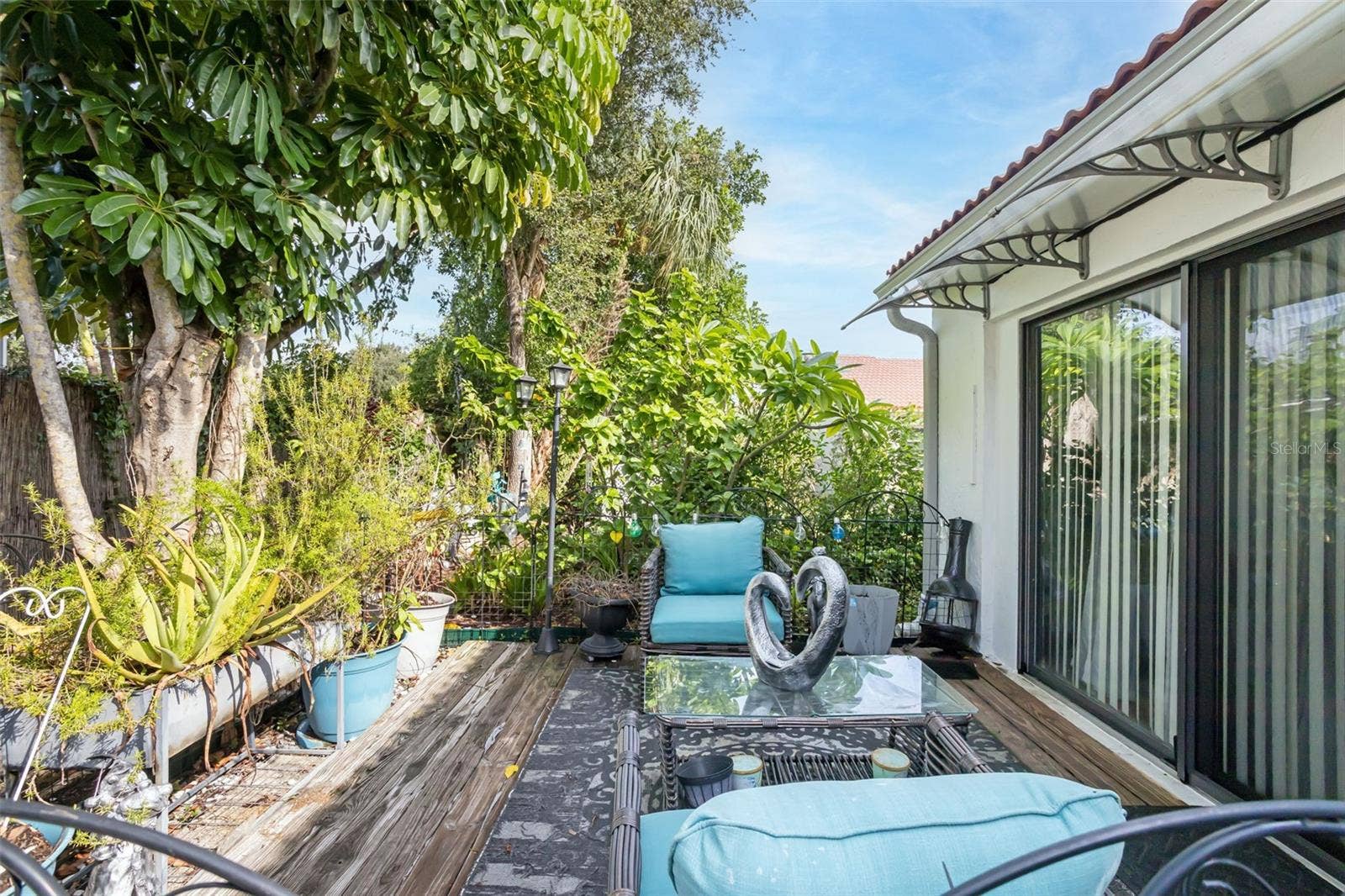 7236 LAS CASAS DR, Sarasota, FL 34243 7236 LAS CASAS DR, Sarasota, FL 34243