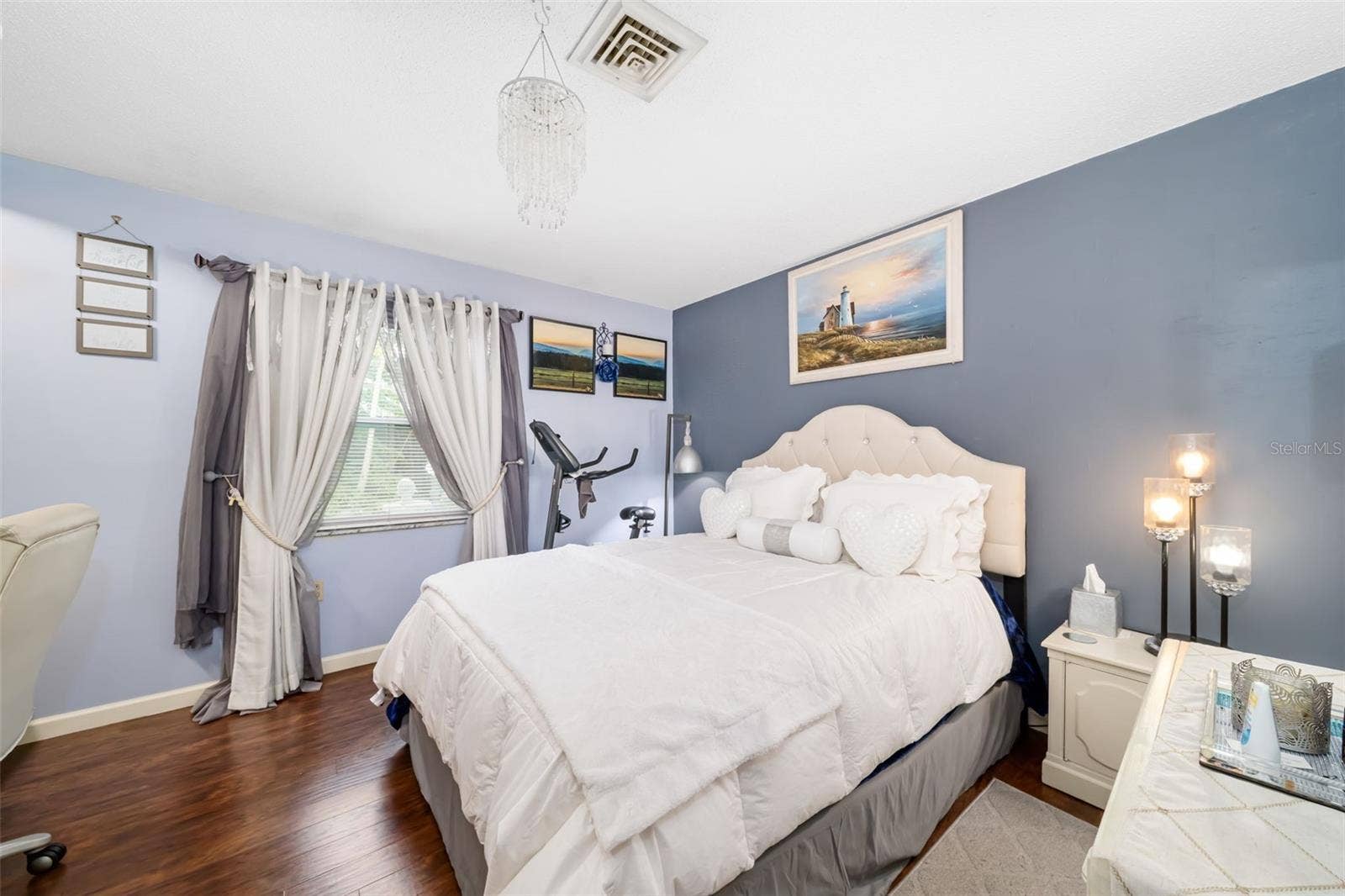 7236 LAS CASAS DR, Sarasota, FL 34243 7236 LAS CASAS DR, Sarasota, FL 34243