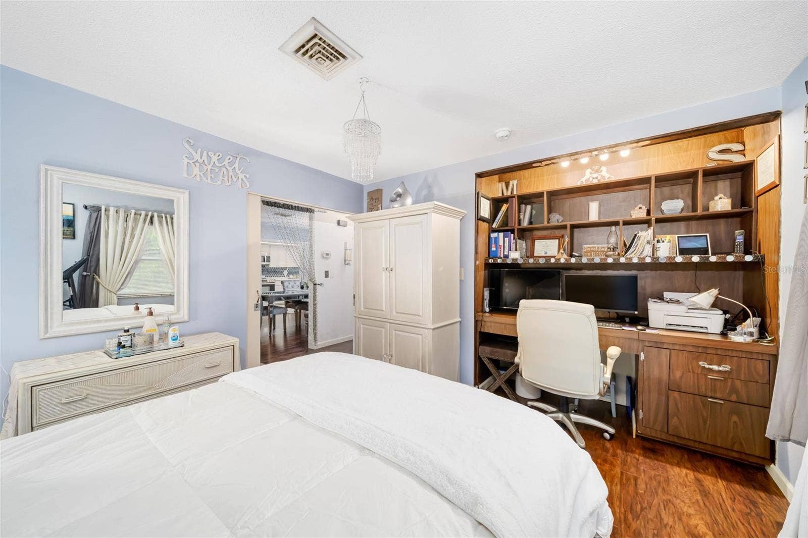7236 LAS CASAS DR, Sarasota, FL 34243 7236 LAS CASAS DR, Sarasota, FL 34243