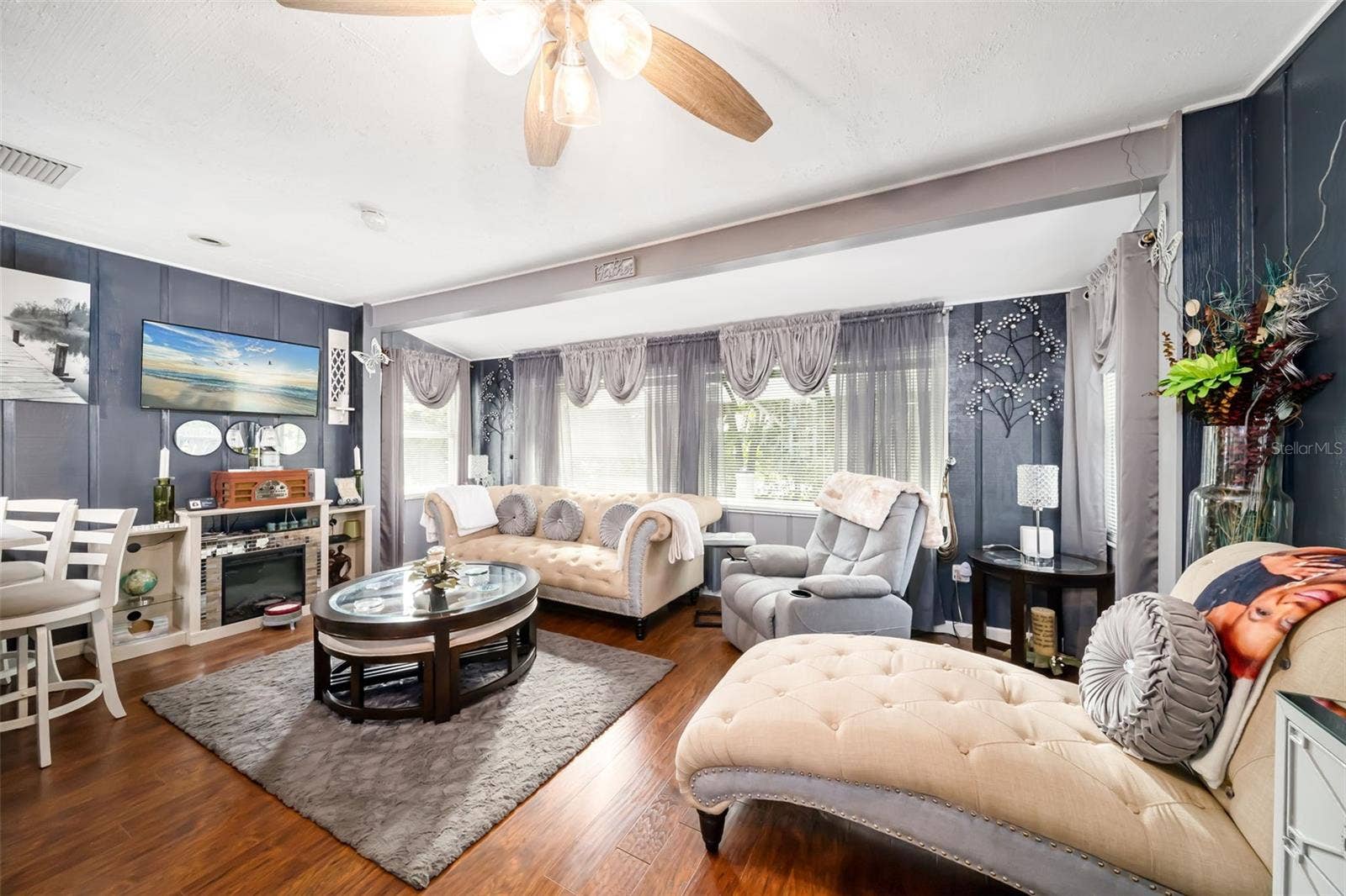 7236 LAS CASAS DR, Sarasota, FL 34243 7236 LAS CASAS DR, Sarasota, FL 34243