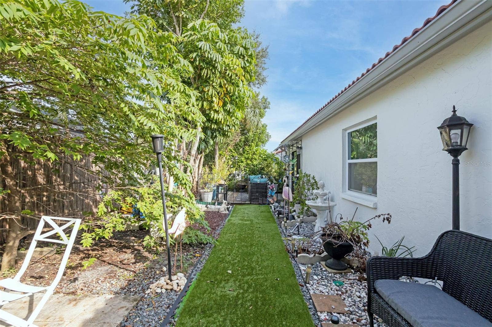 7236 LAS CASAS DR, Sarasota, FL 34243 7236 LAS CASAS DR, Sarasota, FL 34243