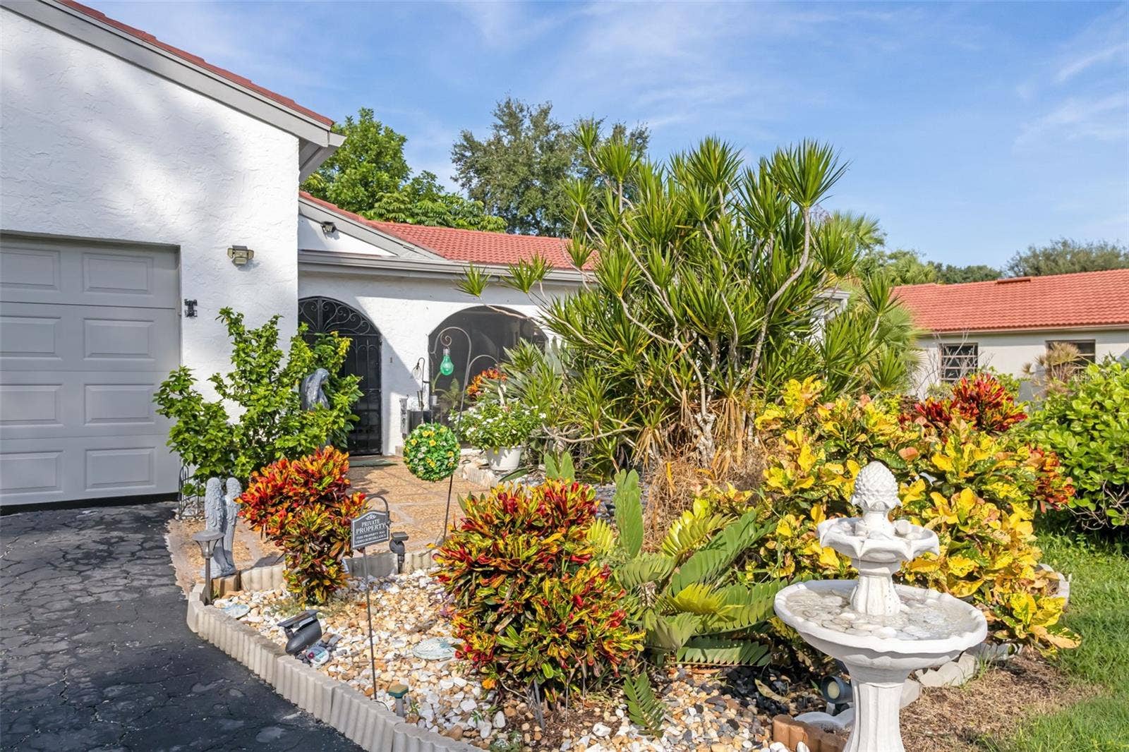 7236 LAS CASAS DR, Sarasota, FL 34243 7236 LAS CASAS DR, Sarasota, FL 34243