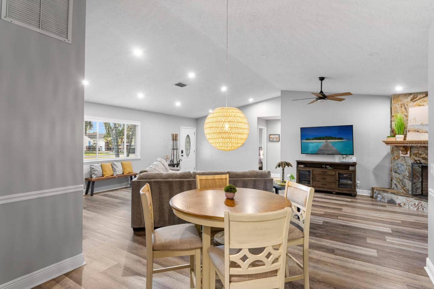 7808 24TH AVENUE W, Bradenton, FL 34209 7808 24TH AVENUE W, Bradenton, FL 34209