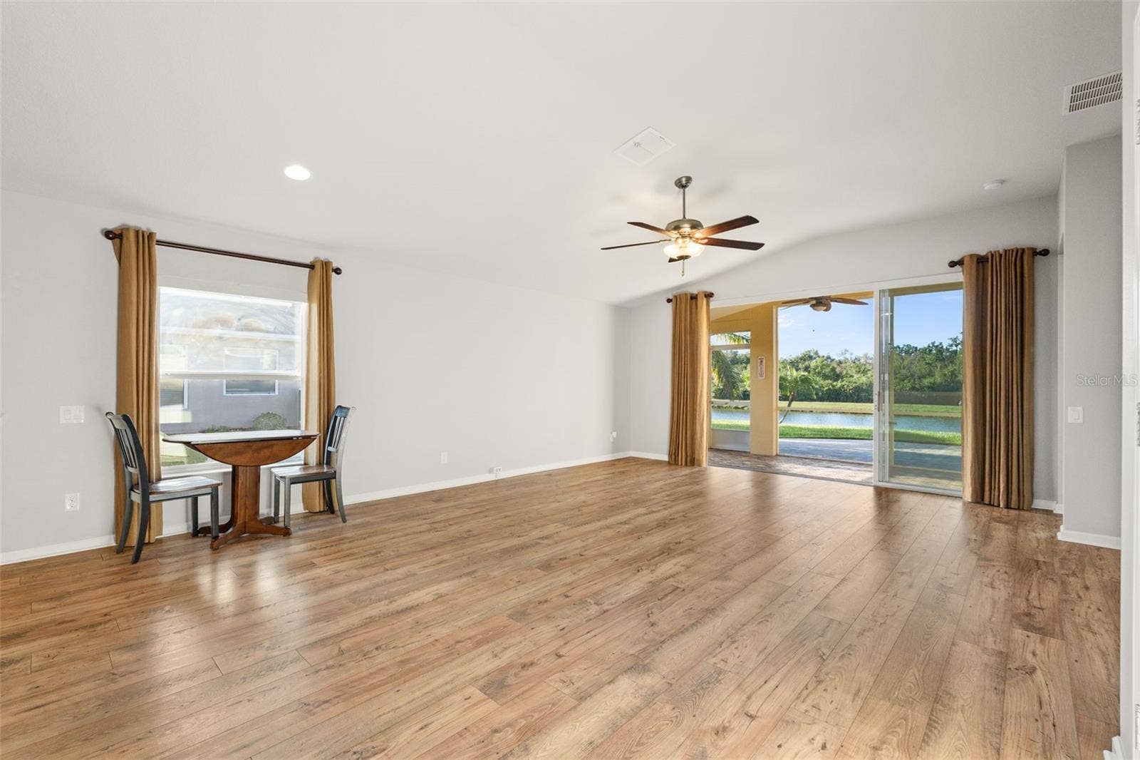 5902 106TH TERRACE E, Parrish, FL 34219 Living Room