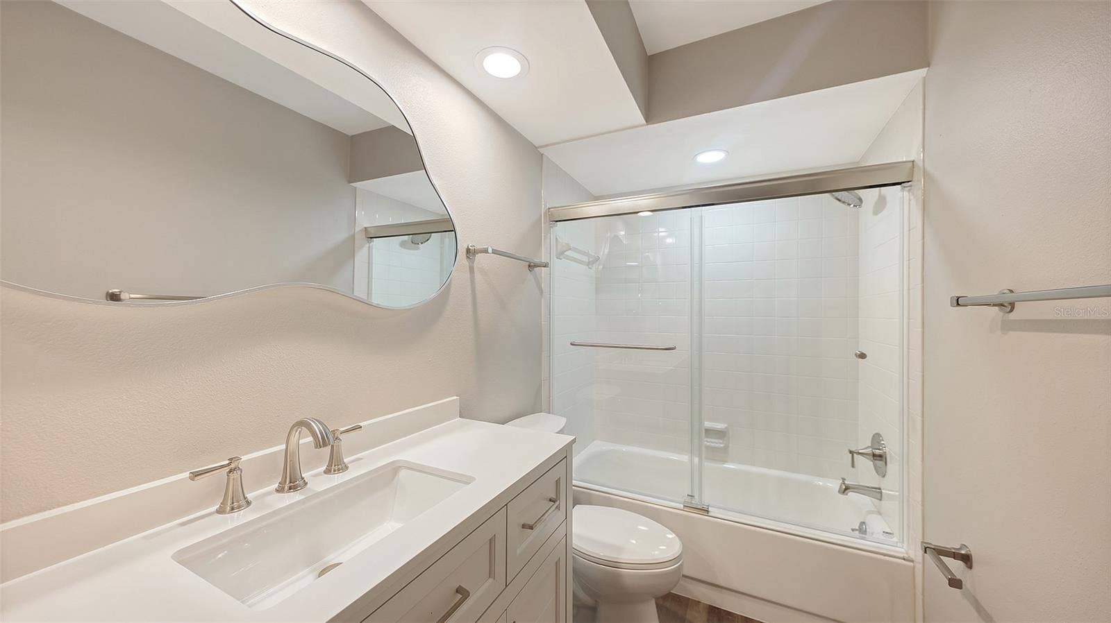 1209 TALLYWOOD DRIVE, #7005, Sarasota, FL 34237 1209 TALLYWOOD DRIVE, #7005, Sarasota, FL 34237