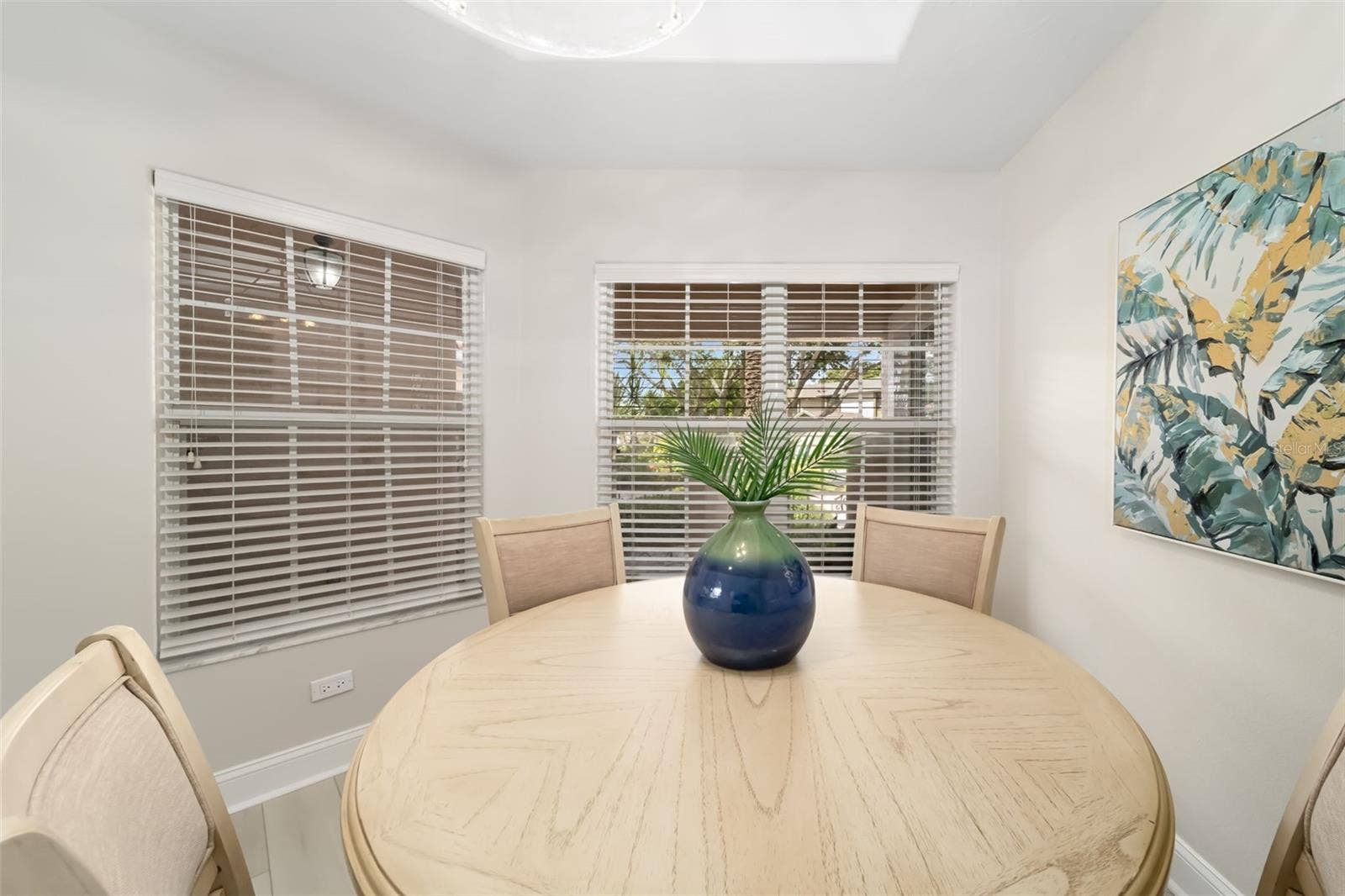 1703 STARLING DRIVE, #1703, Sarasota, FL 34231 Kitchen table