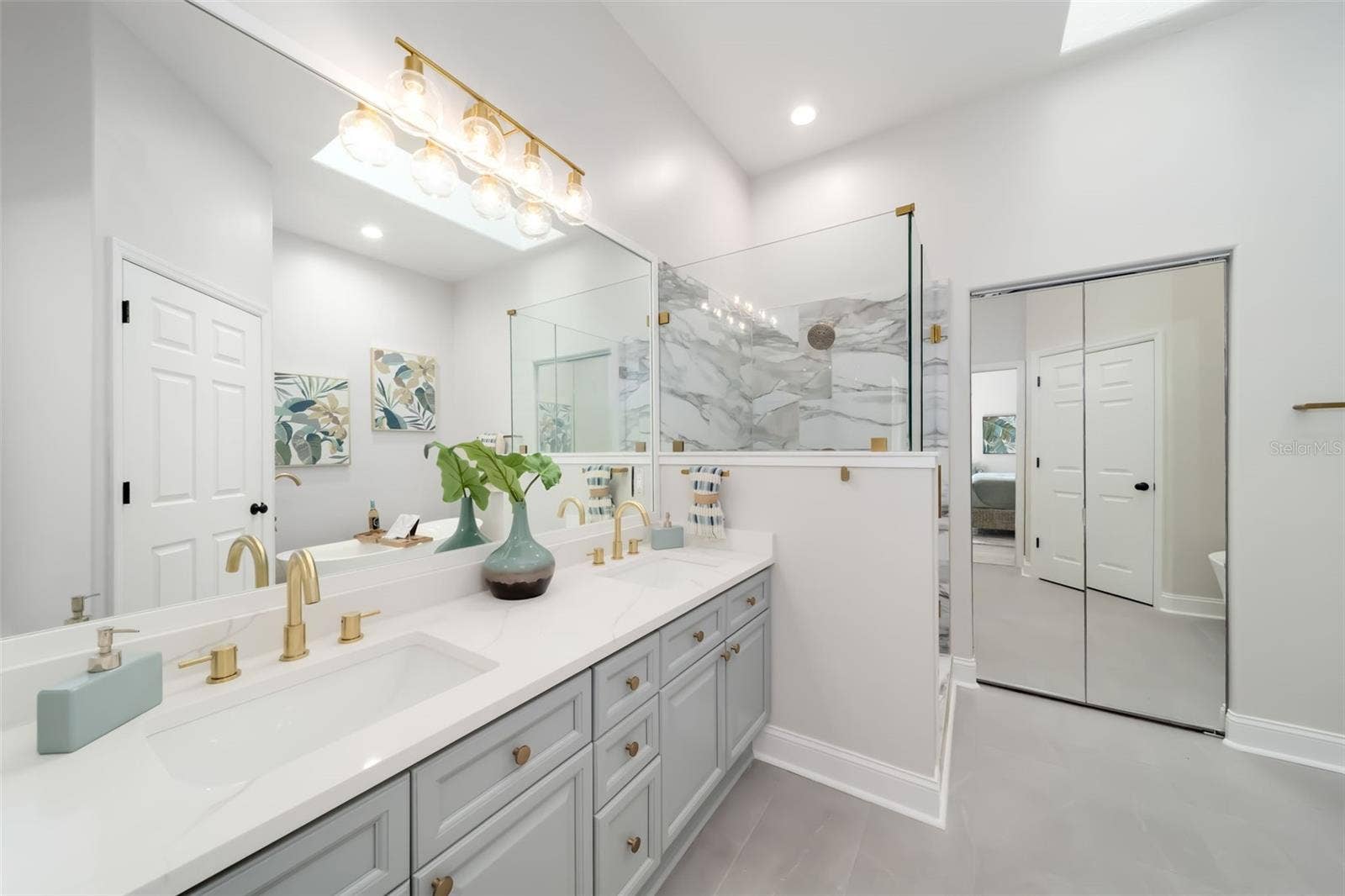1703 STARLING DRIVE, #1703, Sarasota, FL 34231 Primary Bathroom