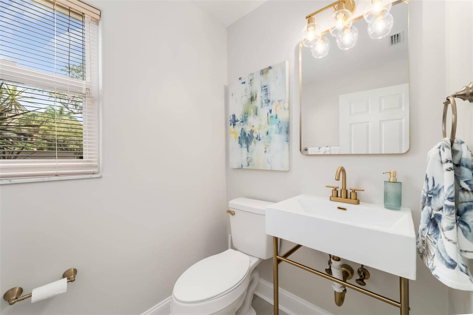 1703 STARLING DRIVE, #1703, Sarasota, FL 34231 Powder Room