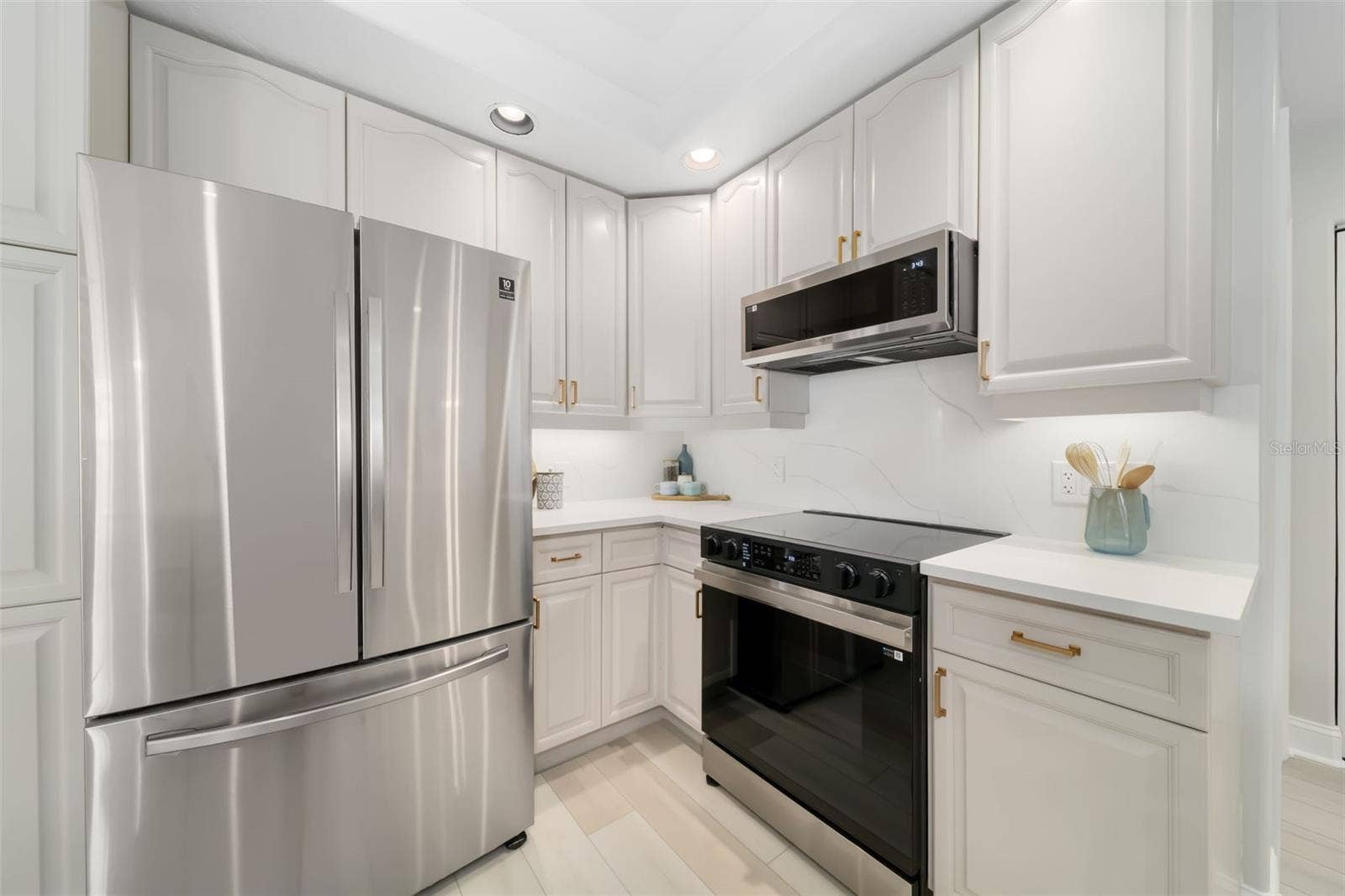1703 STARLING DRIVE, #1703, Sarasota, FL 34231 Kitchen