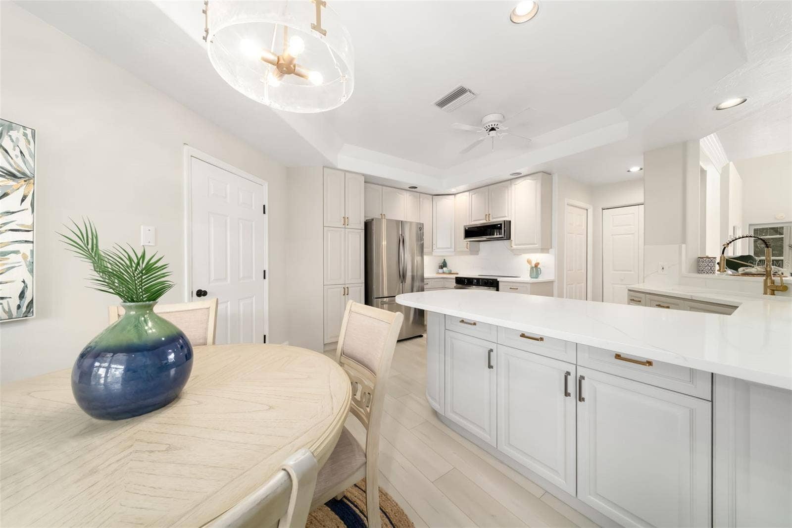 1703 STARLING DRIVE, #1703, Sarasota, FL 34231 Kitchen table