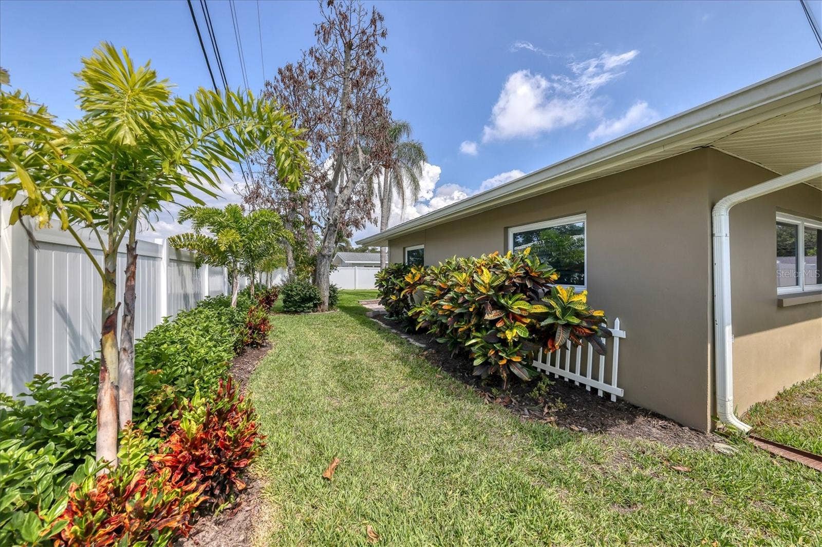 3671 AVOCADO ROAD, Largo, FL 33770