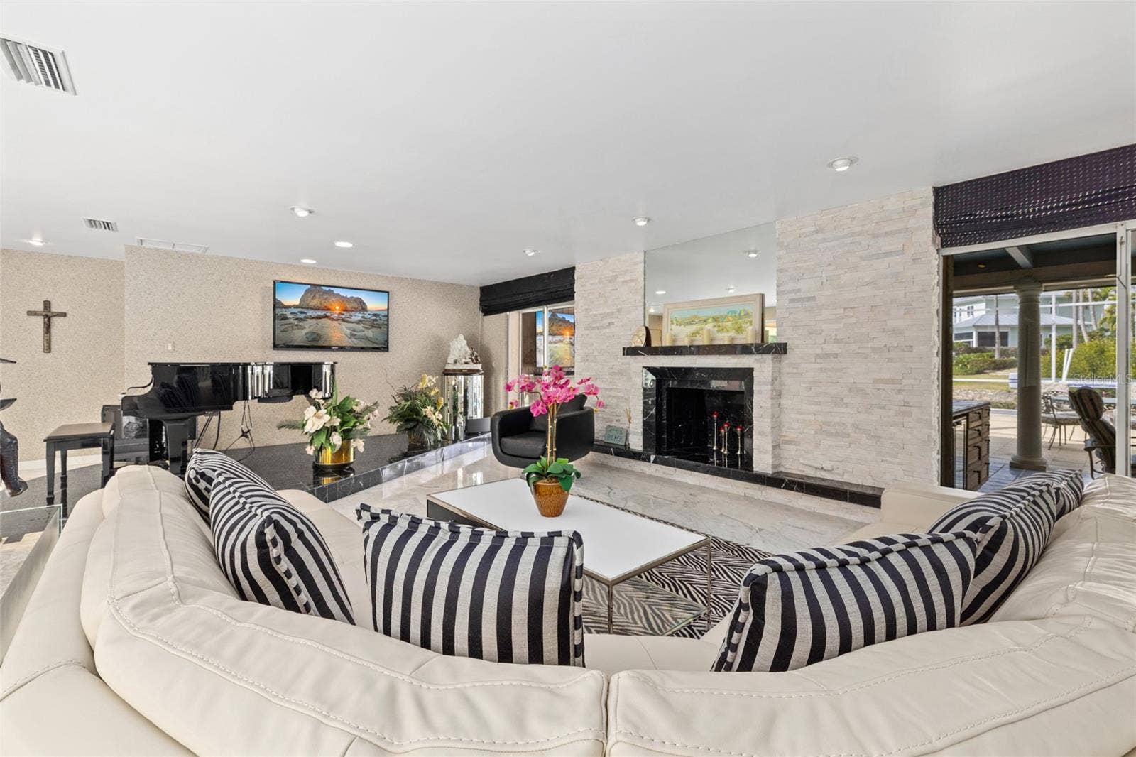 1749 SANDALWOOD DRIVE, Sarasota, FL 34231