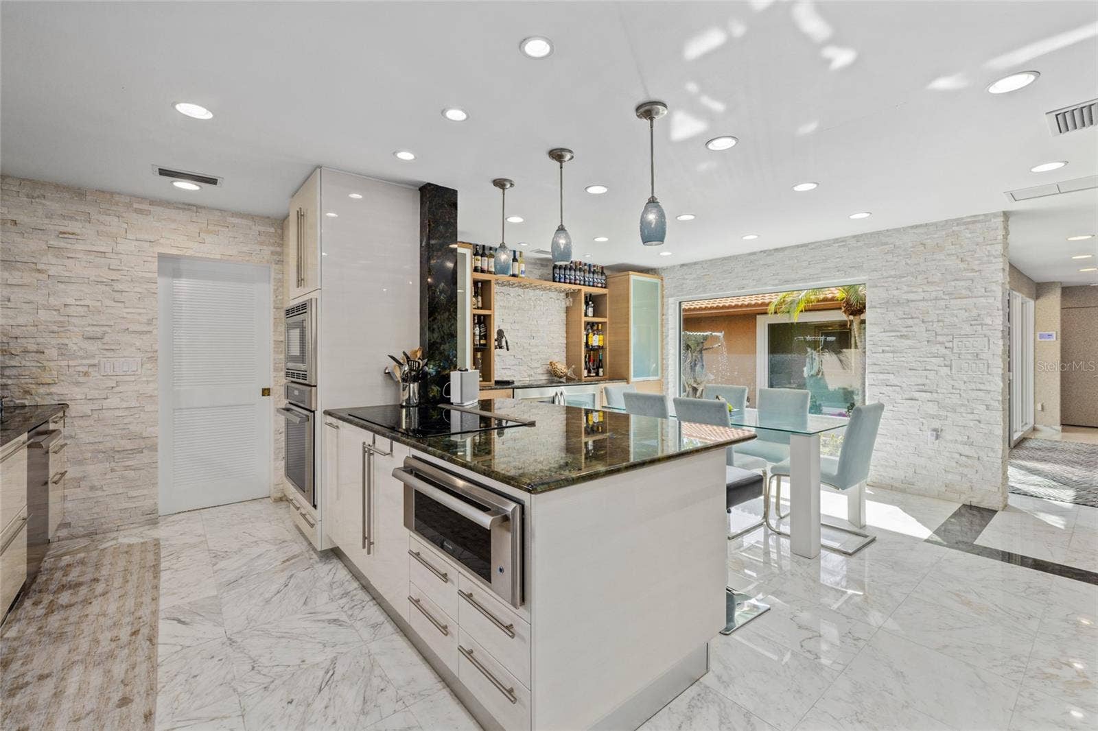 1749 SANDALWOOD DRIVE, Sarasota, FL 34231